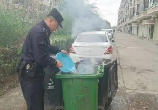 哈爾濱警民速除垃圾箱火情，消防安全警鐘長鳴
